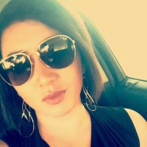 Meet your Posher, Ely